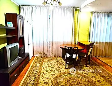 1-комнатная квартира, этаж 3 из 5, 38 м²