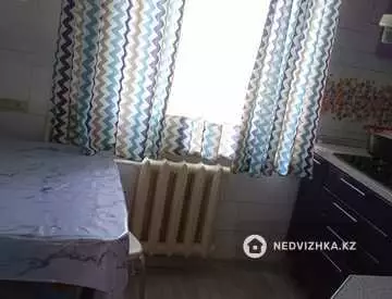 3-комнатная квартира, этаж 2 из 4, 56 м², на длительный срок