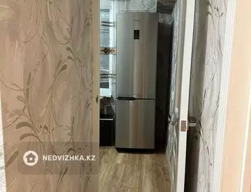 2-комнатная квартира, этаж 4 из 5, 60 м², на длительный срок