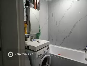 3-комнатная квартира, этаж 3 из 5, 59 м²