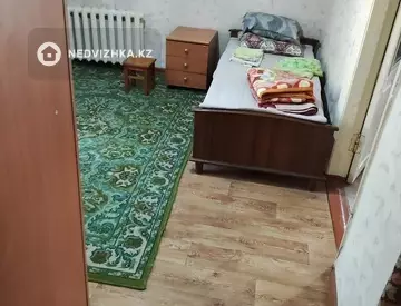 2-комнатная квартира, этаж 2 из 2, 41 м², на длительный срок