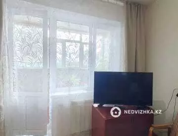 2-комнатная квартира, этаж 8 из 9, 50 м²
