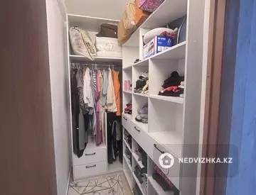 1-комнатная квартира, этаж 9 из 9, 55 м²