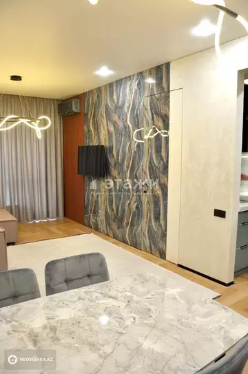 2-комнатная квартира, этаж 4 из 12, 50 м², на длительный срок