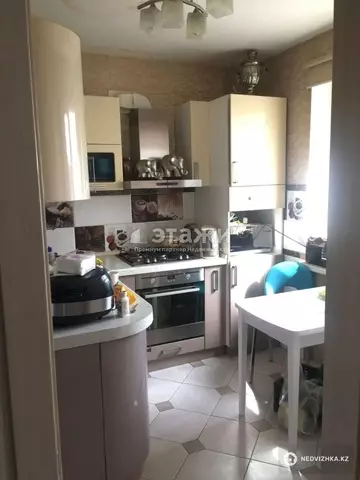 2-комнатная квартира, этаж 3 из 5, 45 м²