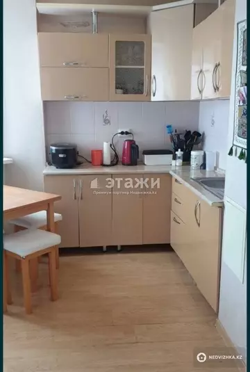 2-комнатная квартира, этаж 25 из 25, 54 м²