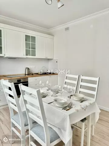 2-комнатная квартира, этаж 3 из 18, 60 м², на длительный срок