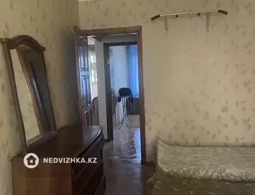 3-комнатная квартира, этаж 4 из 5, 71 м², на длительный срок