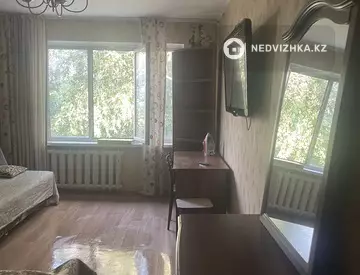3-комнатная квартира, этаж 4 из 5, 71 м², на длительный срок
