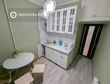 3-комнатная квартира, этаж 1 из 5, 68 м²