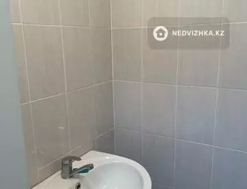 2-комнатная квартира, этаж 8 из 12, 60 м²
