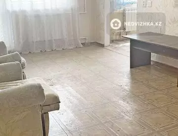 2-комнатная квартира, этаж 2 из 5, 44 м²