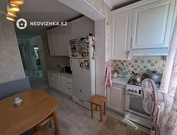 2-комнатная квартира, этаж 4 из 5, 51 м²