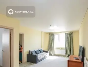 2-комнатная квартира, этаж 8 из 12, 57 м²