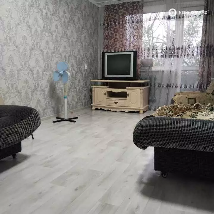 32 м², 1-комнатная квартира, этаж 4 из 5, 32 м², на длительный срок, изображение - 1
