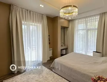 3-комнатная квартира, этаж 1 из 3, 135 м²