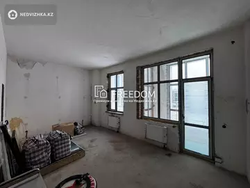 4-комнатная квартира, этаж 2 из 7, 171 м²