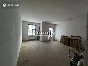 4-комнатная квартира, этаж 2 из 7, 171 м²