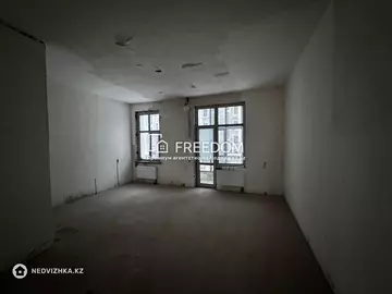 4-комнатная квартира, этаж 2 из 7, 171 м²