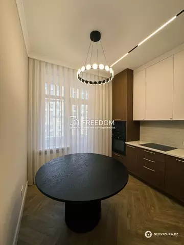 3-комнатная квартира, этаж 9 из 17, 89 м²