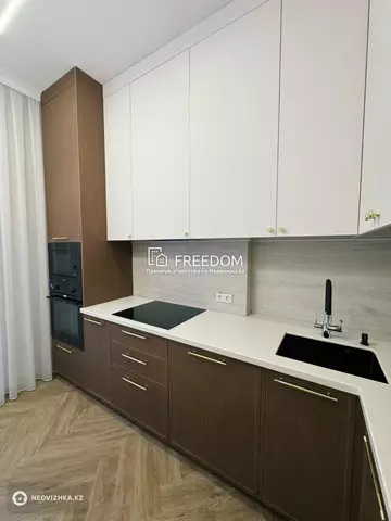 3-комнатная квартира, этаж 9 из 17, 89 м²