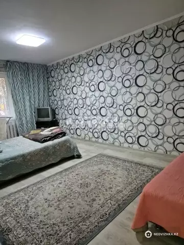1-комнатная квартира, этаж 1 из 4, 35 м²