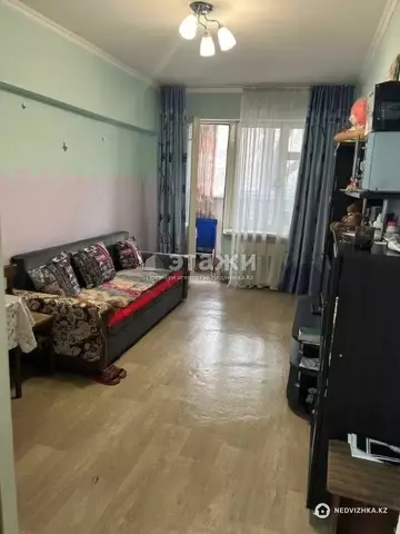 2-комнатная квартира, этаж 3 из 8, 32 м²