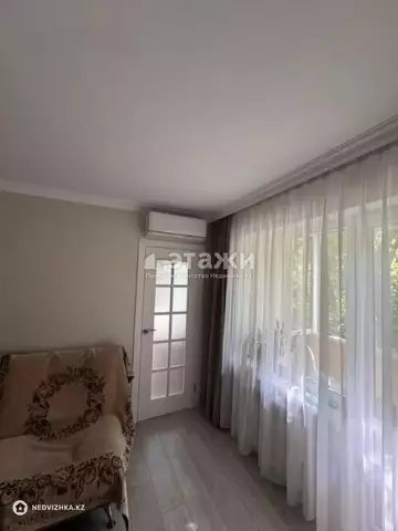 3-комнатная квартира, этаж 3 из 5, 59 м²