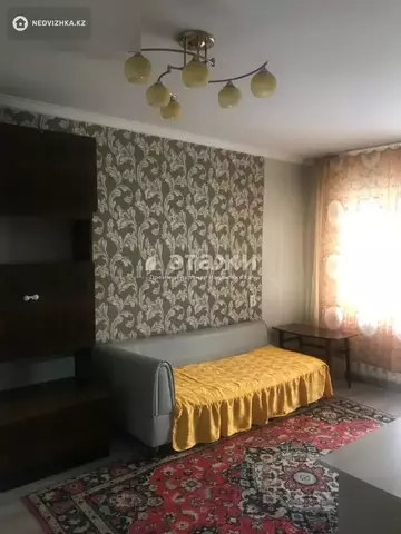 2-комнатная квартира, этаж 4 из 5, 45 м²