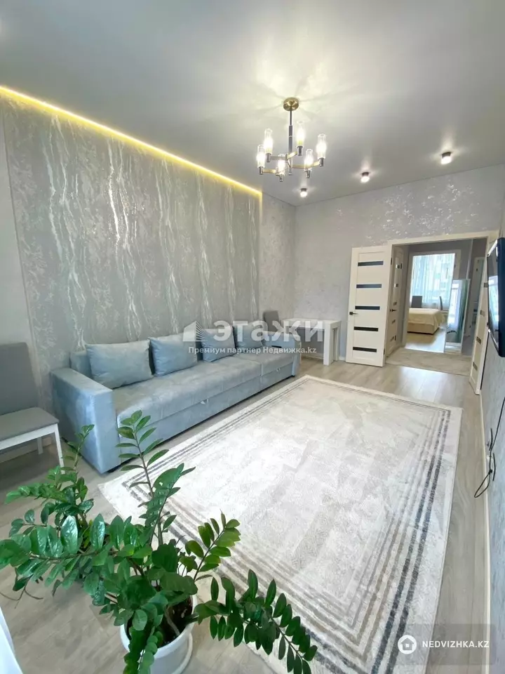 77.1 м², 3-комнатная квартира, этаж 3 из 13, 77 м², изображение - 1