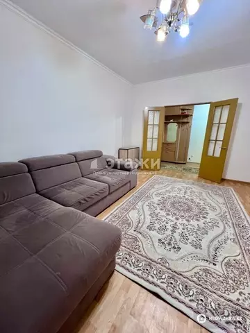 2-комнатная квартира, этаж 11 из 12, 65 м²