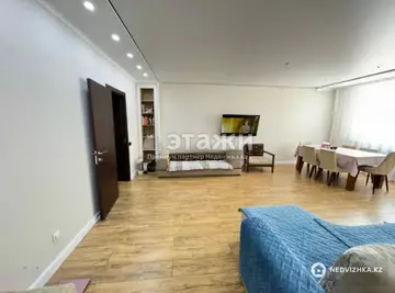 2-комнатная квартира, этаж 8 из 12, 74 м²