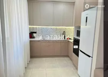 2-комнатная квартира, этаж 8 из 12, 74 м²