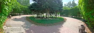 2-комнатная квартира, этаж 3 из 5, 68 м²