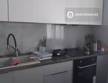 2-комнатная квартира, этаж 7 из 12, 55 м², на длительный срок