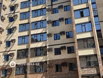1-комнатная квартира, этаж 2 из 9, 45 м²