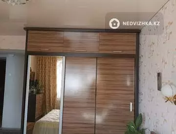 4-комнатная квартира, этаж 2 из 4, 77 м²