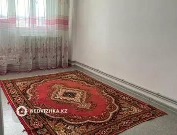 2-комнатная квартира, этаж 4 из 5, 56 м²