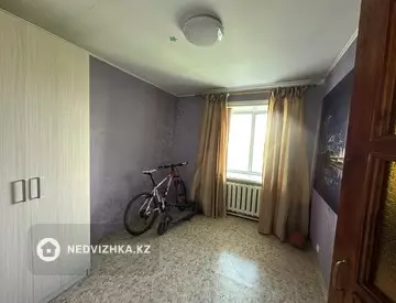 4-комнатная квартира, этаж 5 из 5, 77 м²