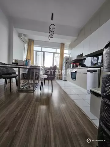 2-комнатная квартира, этаж 11 из 18, 89 м²
