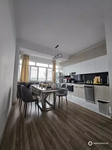 2-комнатная квартира, этаж 11 из 18, 89 м²