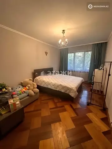 3-комнатная квартира, этаж 1 из 5, 63 м²