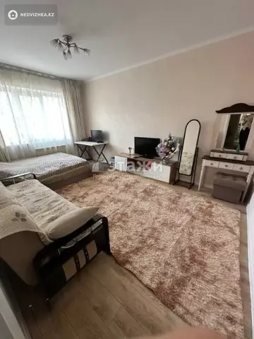 1-комнатная квартира, этаж 7 из 9, 40 м²