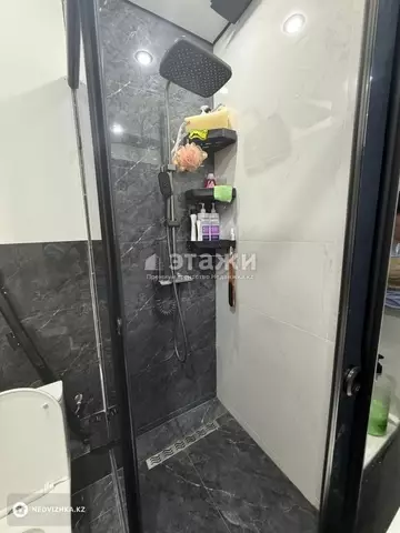 3-комнатная квартира, этаж 2 из 15, 102 м²