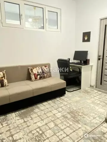 2-комнатная квартира, этаж 8 из 8, 56 м²