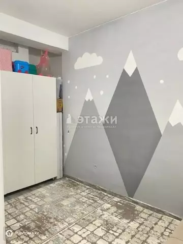 2-комнатная квартира, этаж 8 из 8, 56 м²