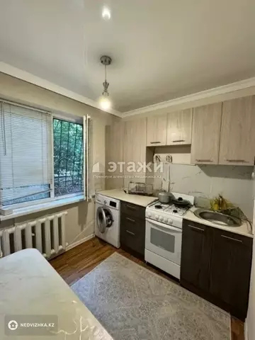 1-комнатная квартира, этаж 1 из 4, 32 м²
