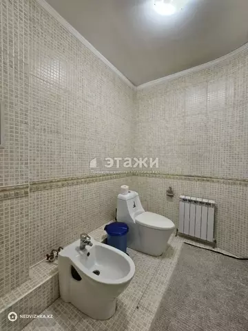 4-комнатная квартира, этаж 6 из 22, 137 м², на длительный срок