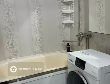 3-комнатная квартира, этаж 3 из 4, 42 м², на длительный срок