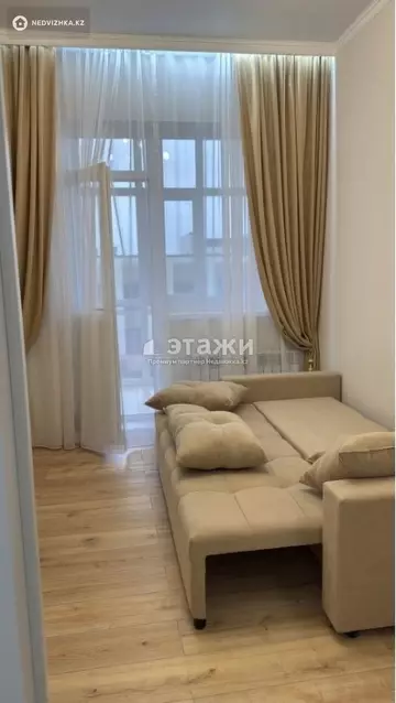 3-комнатная квартира, этаж 9 из 15, 50 м²